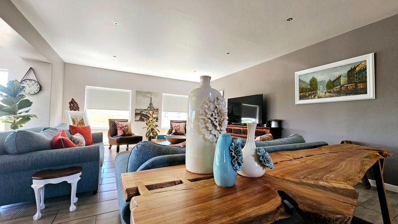 5 Bedroom Property for Sale in Monte Christo Western Cape